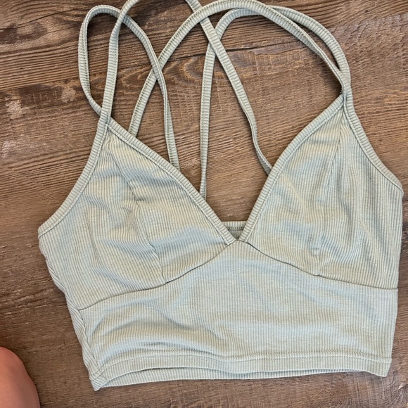 Cute tops barley worn - Picture 5 of 5